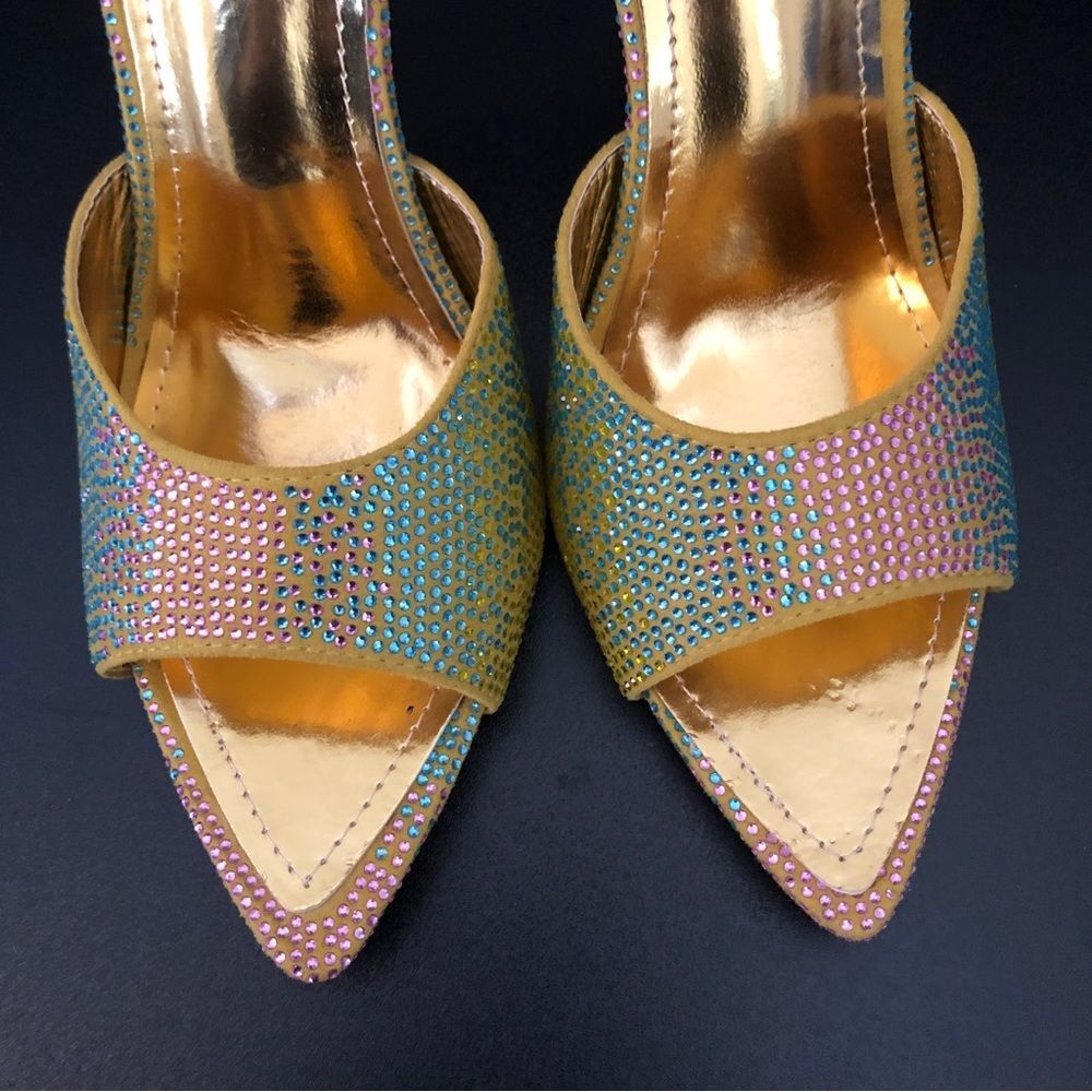 CAPE ROBBIN KAMERON SIZE 7.5 heels - Picture 7 of 10